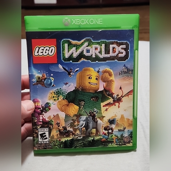 Microsoft Xbox One LEGO Worlds Game - Green Case - Picture 1 of 4